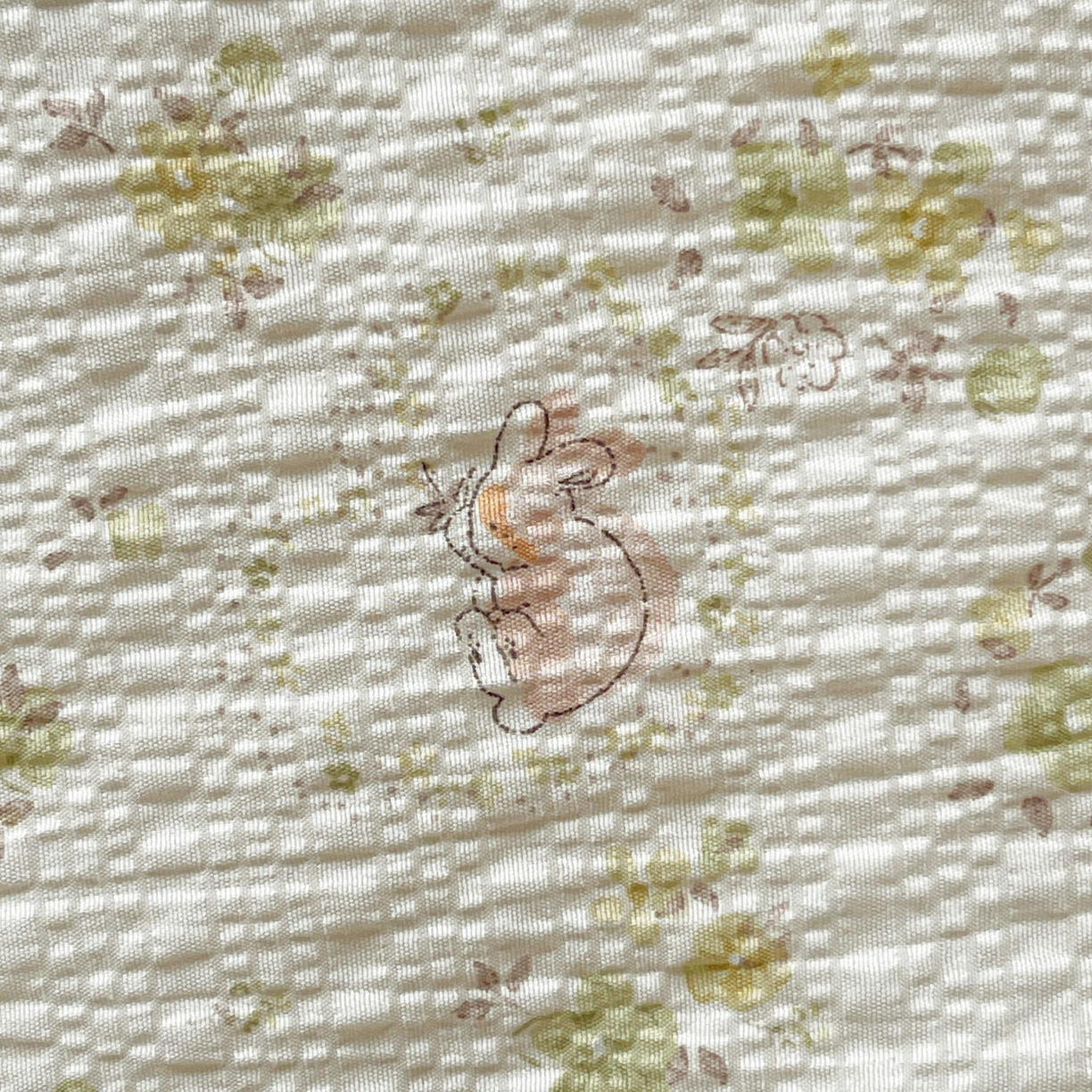 91家纺网 家纺一手货源 找家纺 仟网汇 2026新款泡芙纱简单款夏被四件套 春日小兔