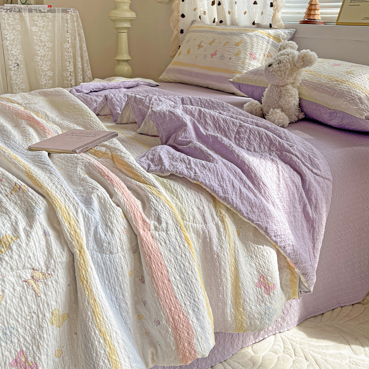 91家纺网 家纺一手货源 找家纺 仟网汇 2026新款泡芙纱简单款夏被四件套 浪漫彩蝶