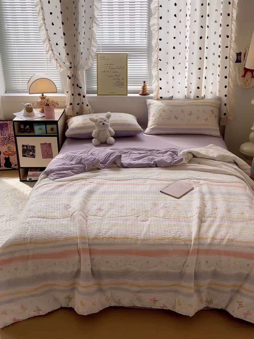 91家纺网 家纺一手货源 找家纺 仟网汇 2026新款泡芙纱简单款夏被四件套 浪漫彩蝶