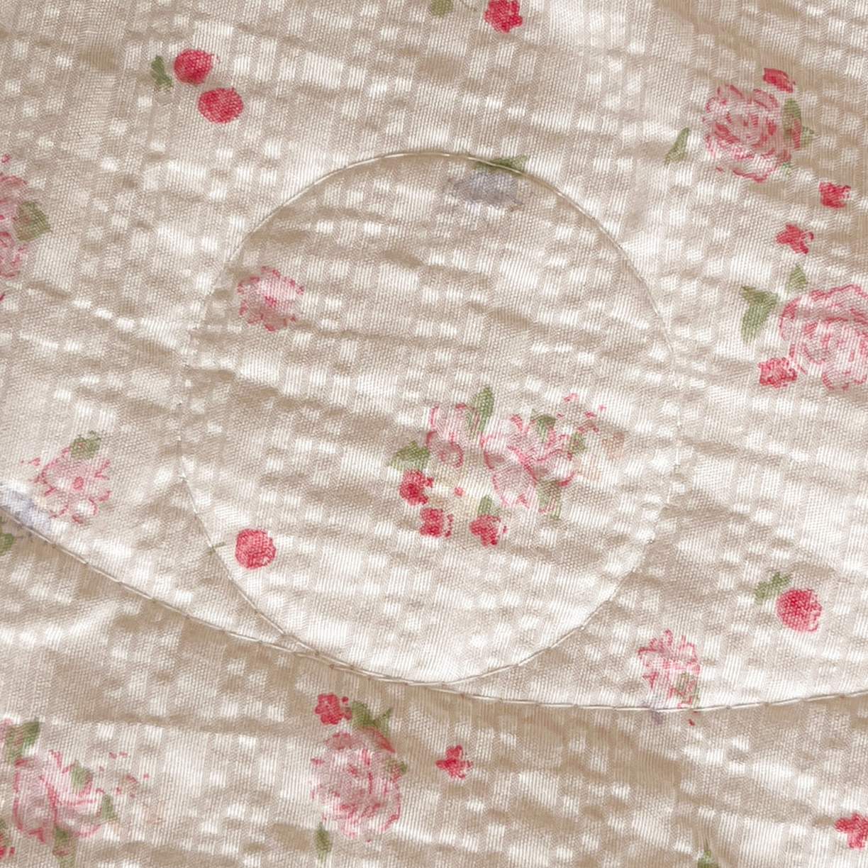 91家纺网 家纺一手货源 找家纺 仟网汇 2026新款泡芙纱简单款夏被四件套 玫瑰之恋