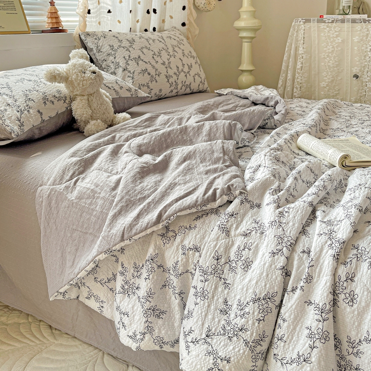 91家纺网 家纺一手货源 找家纺 仟网汇 2026新款泡芙纱简单款夏被四件套 素锦