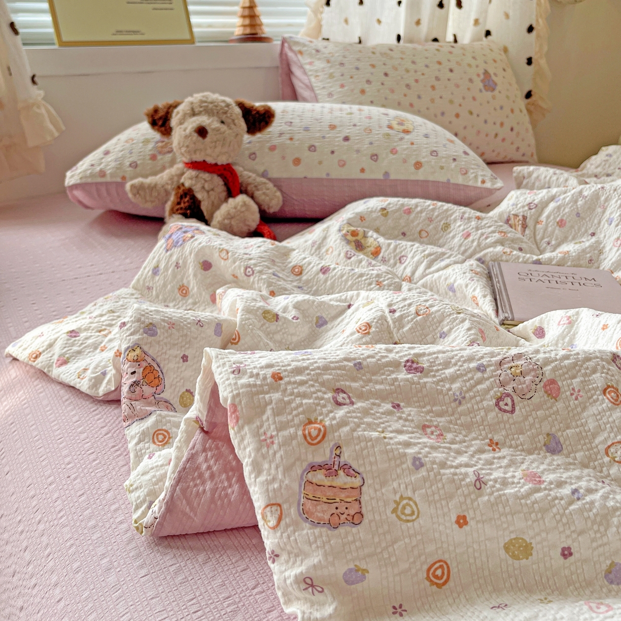 91家纺网 家纺一手货源 找家纺 仟网汇 2026新款泡芙纱简单款夏被四件套 小黄鸭