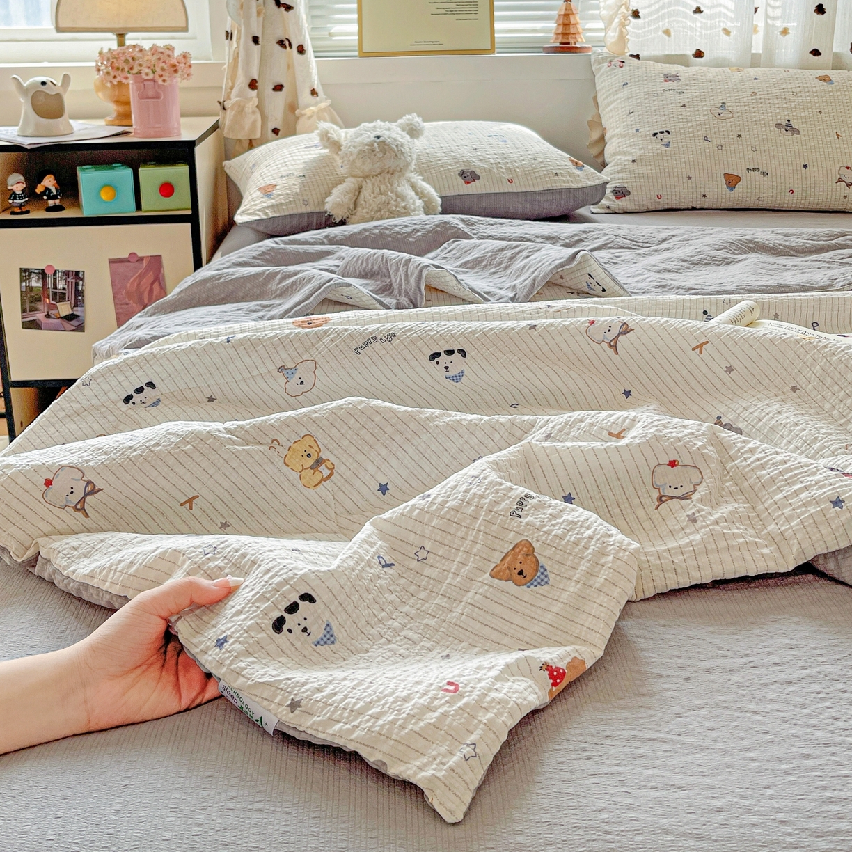 91家纺网 家纺一手货源 找家纺 仟网汇 2026新款泡芙纱简单款夏被四件套 星星狗