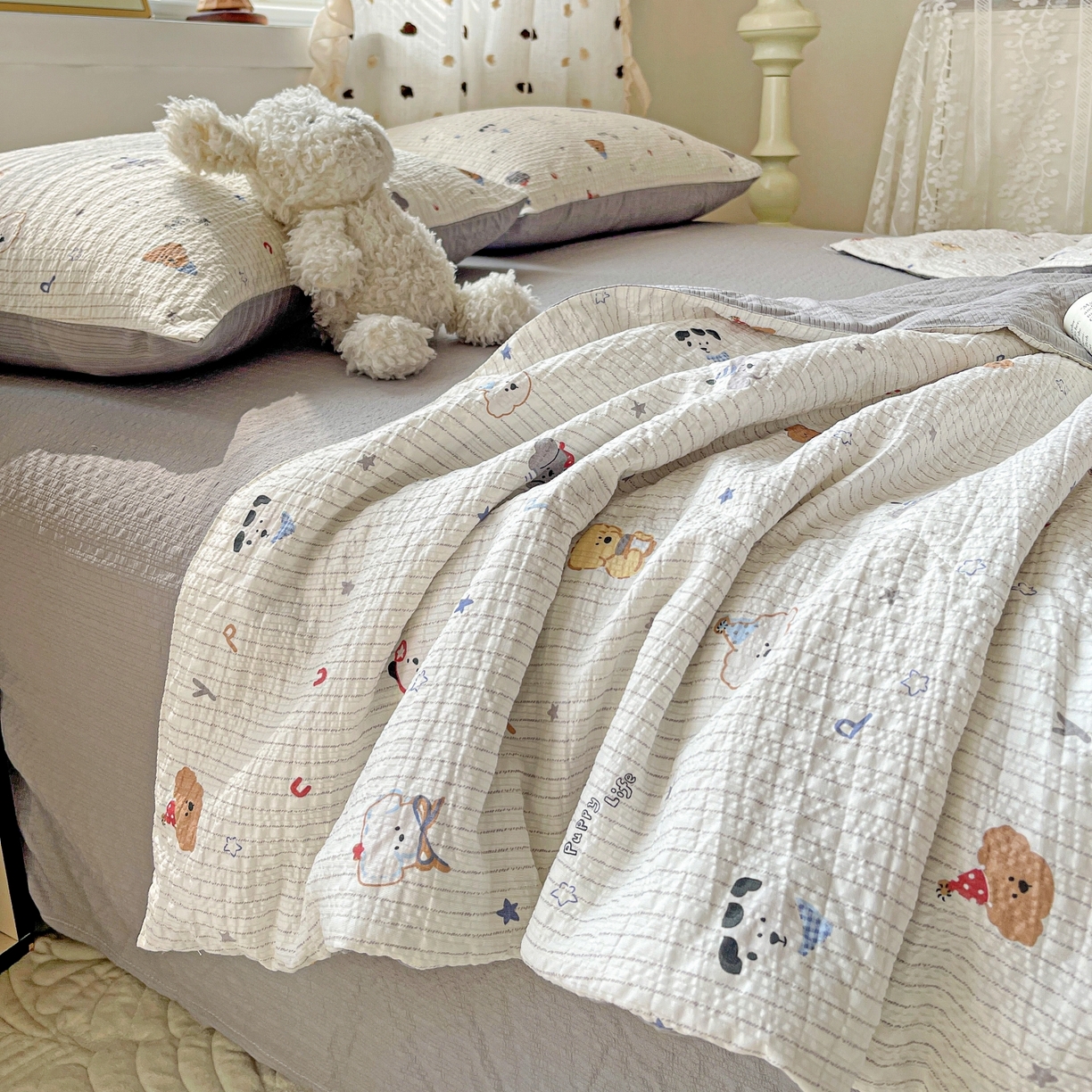 91家纺网 家纺一手货源 找家纺 仟网汇 2026新款泡芙纱简单款夏被四件套 星星狗