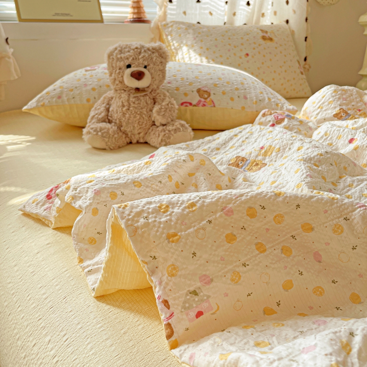 91家纺网 家纺一手货源 找家纺 仟网汇 2026新款泡芙纱简单款夏被四件套 熊博士