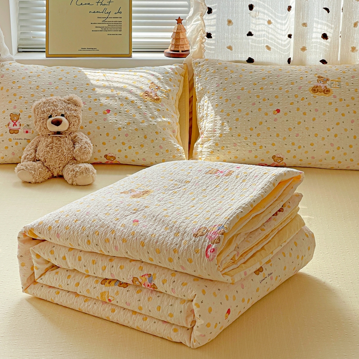 91家纺网 家纺一手货源 找家纺 仟网汇 2026新款泡芙纱简单款夏被四件套 熊博士