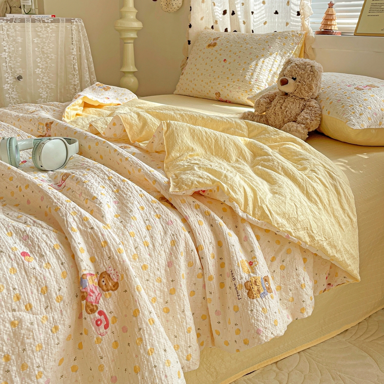 91家纺网 家纺一手货源 找家纺 仟网汇 2026新款泡芙纱简单款夏被四件套 熊博士