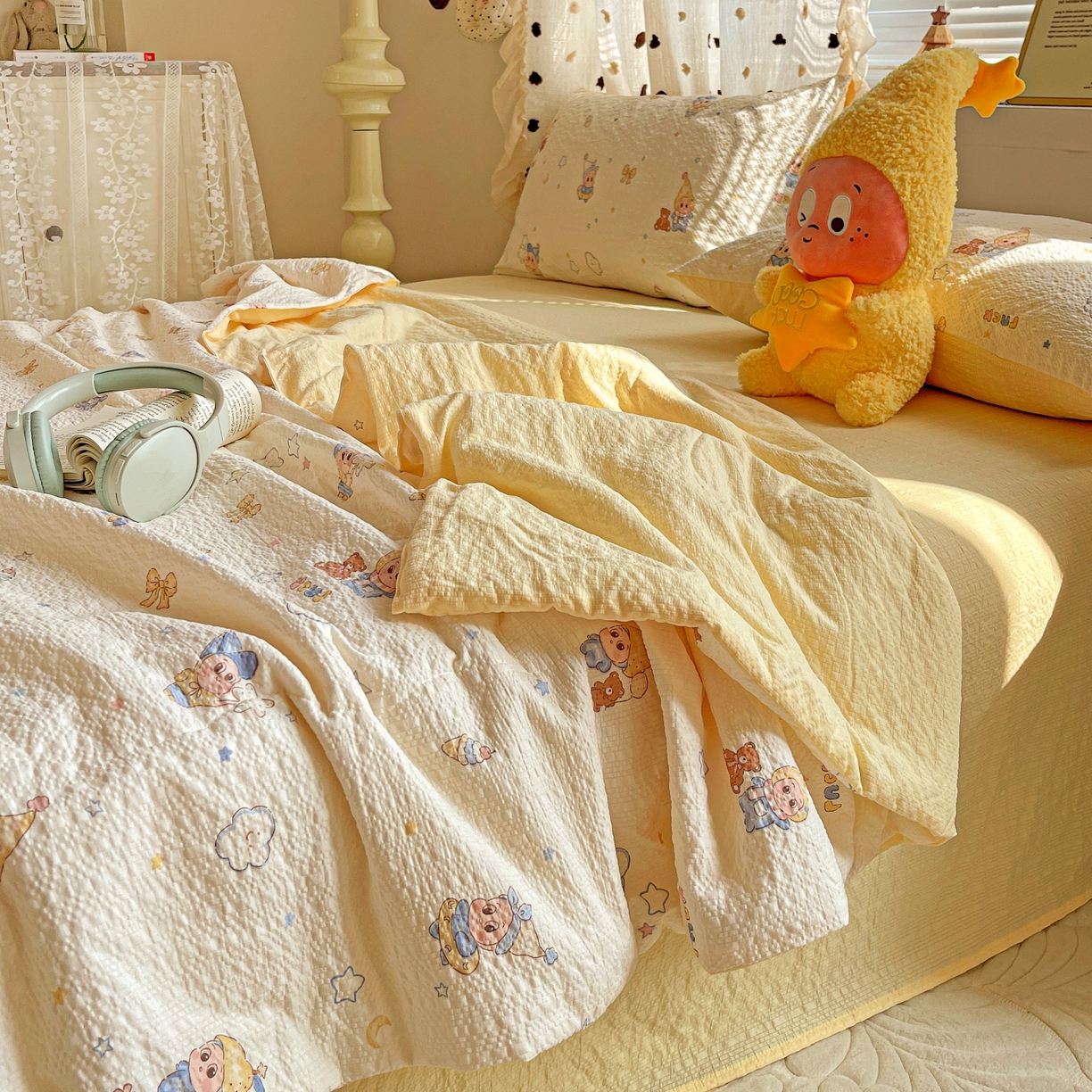 91家纺网 家纺一手货源 找家纺 仟网汇 2026新款泡芙纱简单款夏被四件套 摇摇星人