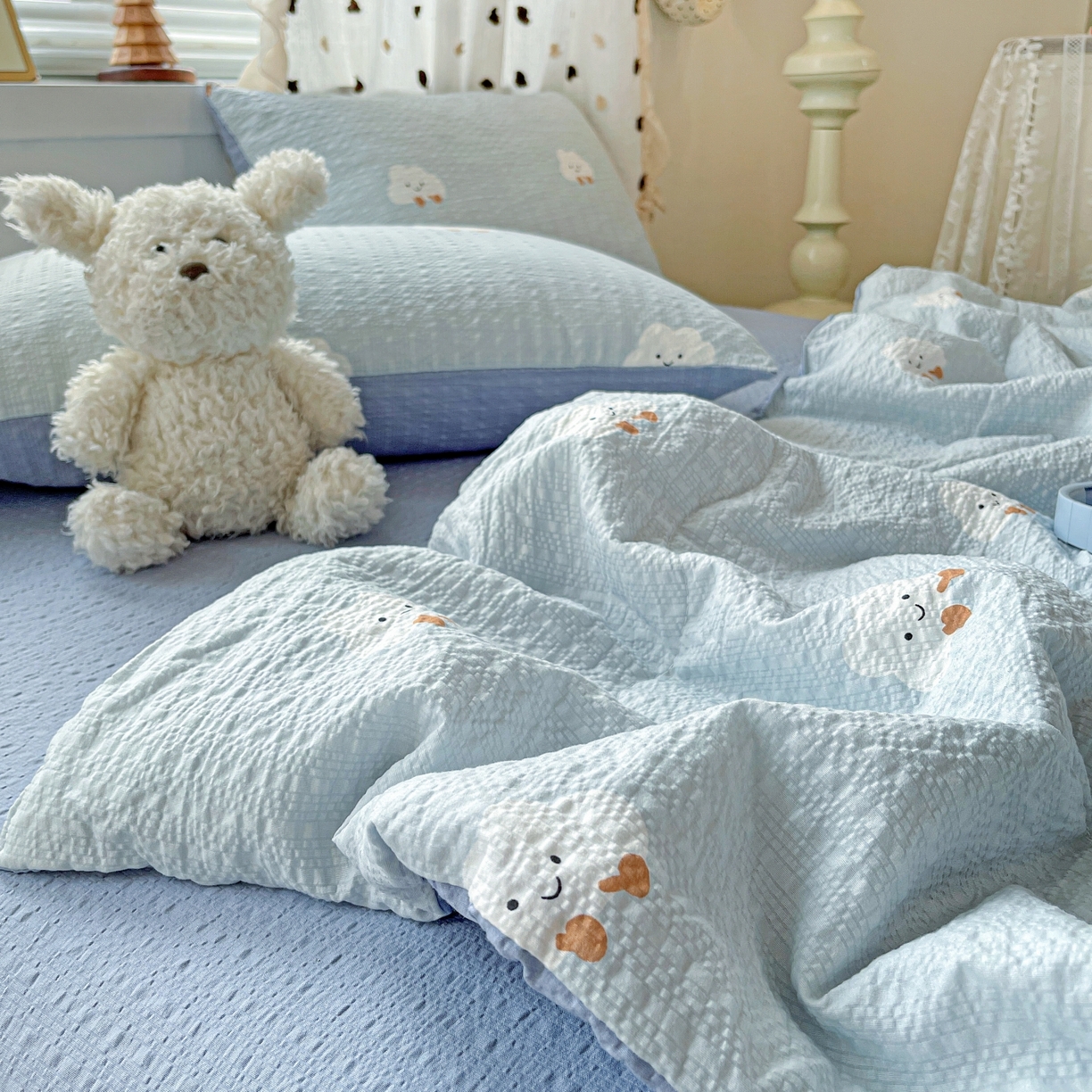 91家纺网 家纺一手货源 找家纺 仟网汇 2026新款泡芙纱简单款夏被四件套 云朵泡芙