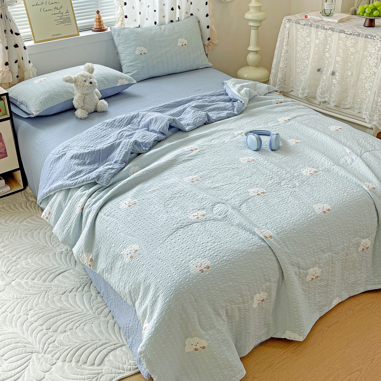 91家纺网 家纺一手货源 找家纺 仟网汇 2026新款泡芙纱简单款夏被四件套 云朵泡芙