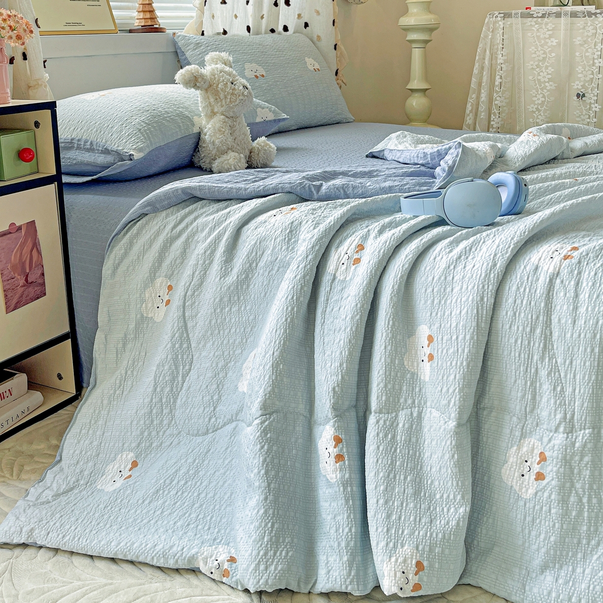 91家纺网 家纺一手货源 找家纺 仟网汇 2026新款泡芙纱简单款夏被四件套 云朵泡芙