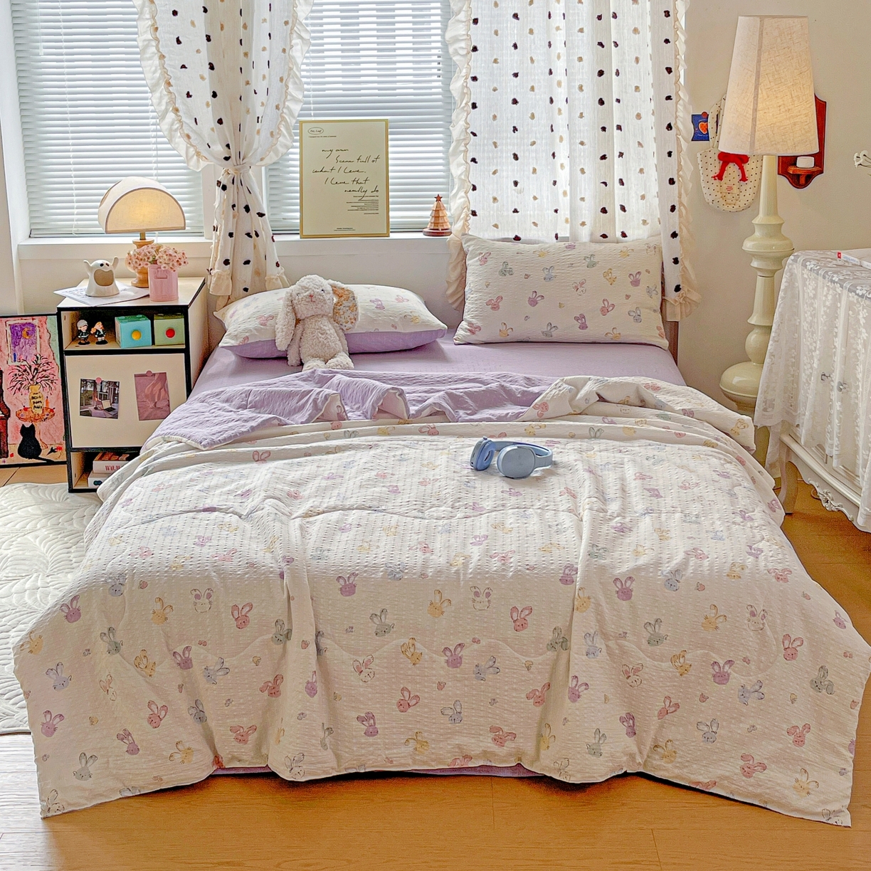 91家纺网 家纺一手货源 找家纺 仟网汇 2026新款泡芙纱简单款夏被四件套 长耳兔