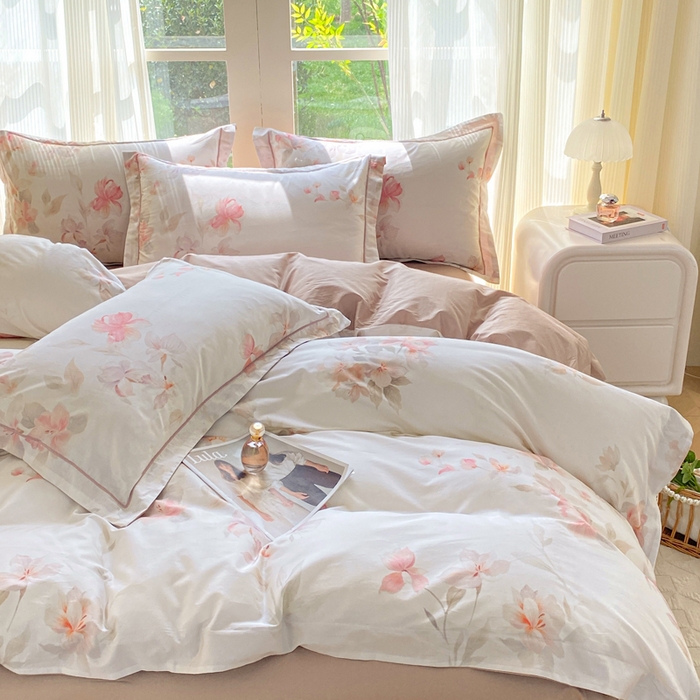 91家纺网 家纺一手货源 找家纺 凌鼎 2026新款高支高密100%全棉数码印花四件套 浅绘花影粉