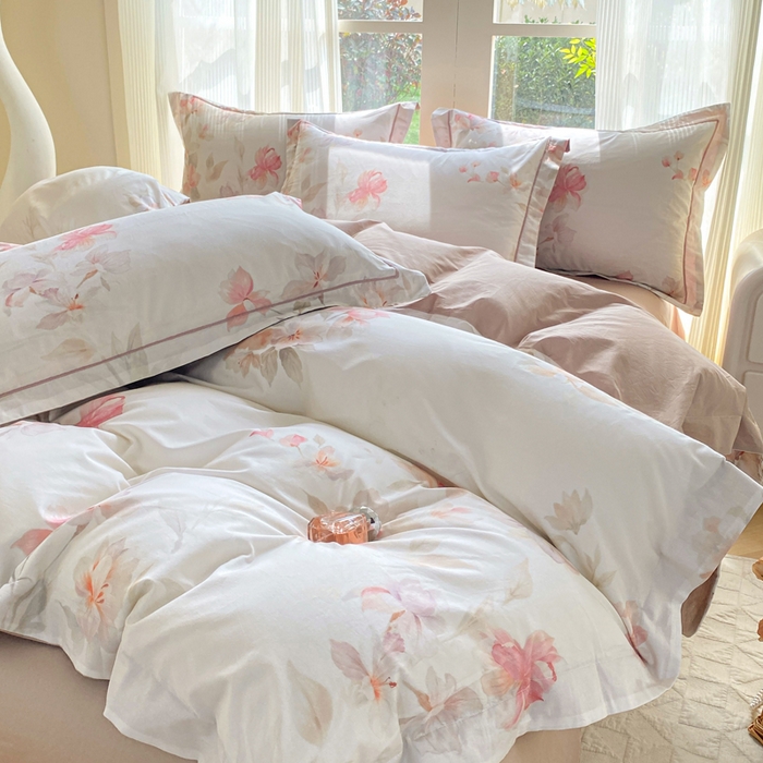 91家纺网 家纺一手货源 找家纺 凌鼎 2026新款高支高密100%全棉数码印花四件套 浅绘花影粉