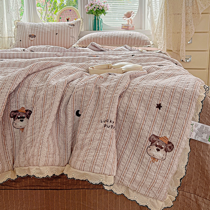 91家纺网 家纺一手货源 找家纺 仟网汇 2026新款法式花边泡芙纱夏被四件套 道格先生