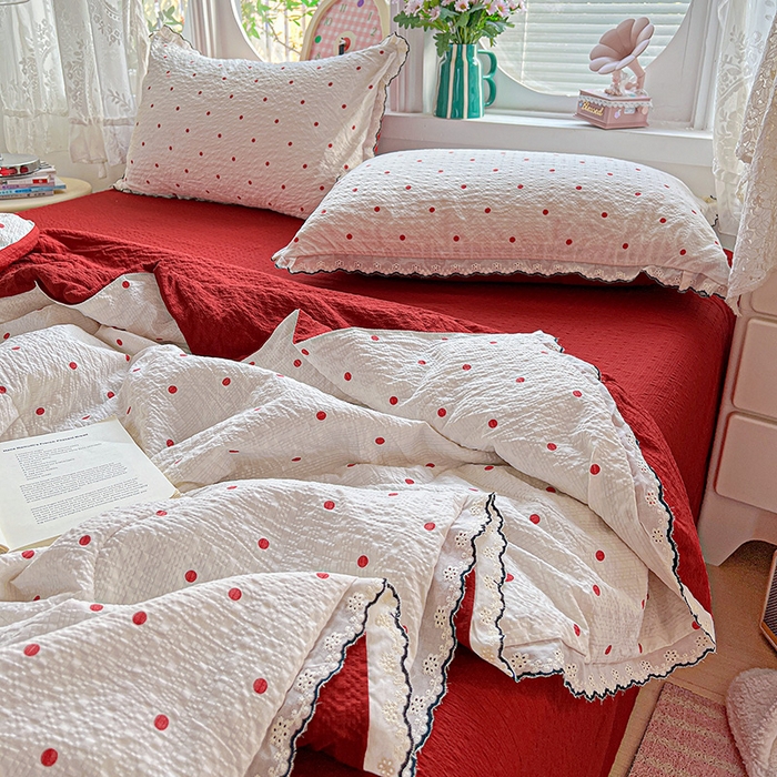 91家纺网 家纺一手货源 找家纺 仟网汇 2026新款法式花边泡芙纱夏被四件套 红波点