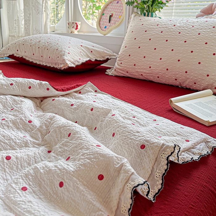 91家纺网 家纺一手货源 找家纺 仟网汇 2026新款法式花边泡芙纱夏被四件套 红波点