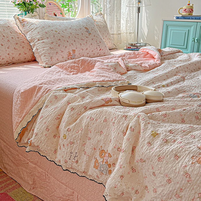 91家纺网 家纺一手货源 找家纺 仟网汇 2026新款法式花边泡芙纱夏被四件套 浪漫满屋