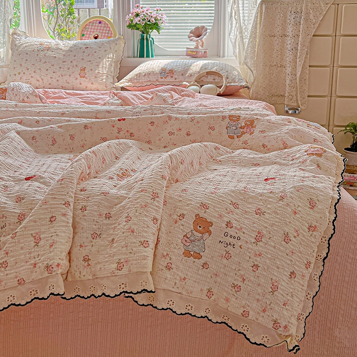 91家纺网 家纺一手货源 找家纺 仟网汇 2026新款法式花边泡芙纱夏被四件套 浪漫满屋