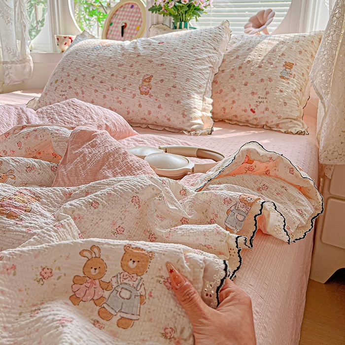 91家纺网 家纺一手货源 找家纺 仟网汇 2026新款法式花边泡芙纱夏被四件套 浪漫满屋