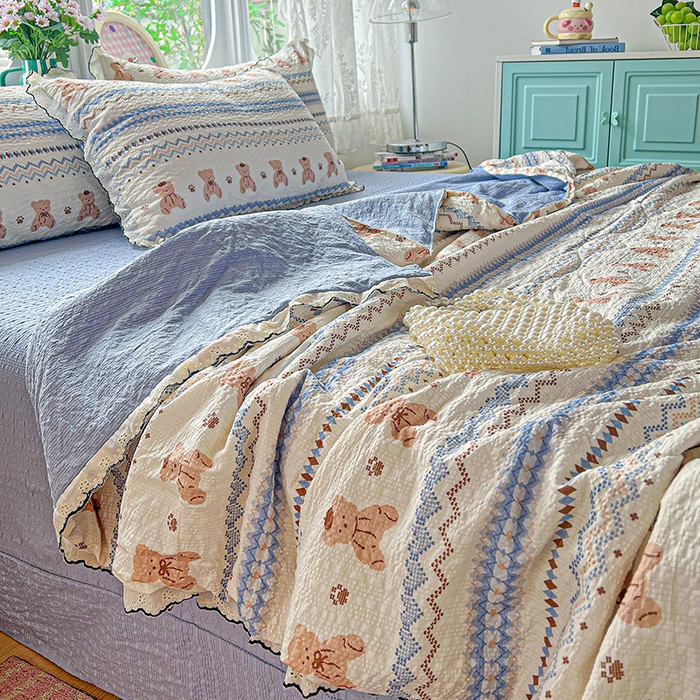 91家纺网 家纺一手货源 找家纺 仟网汇 2026新款法式花边泡芙纱夏被四件套 萌趣熊