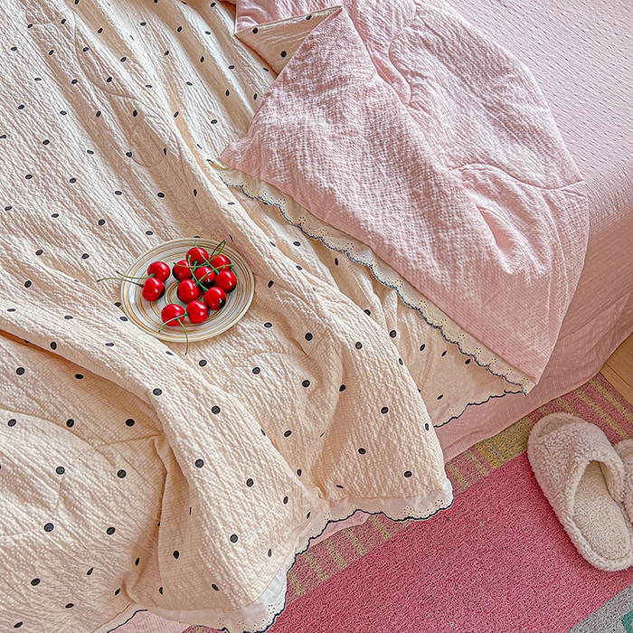 91家纺网 家纺一手货源 找家纺 仟网汇 2026新款法式花边泡芙纱夏被四件套 奶霜啵啵