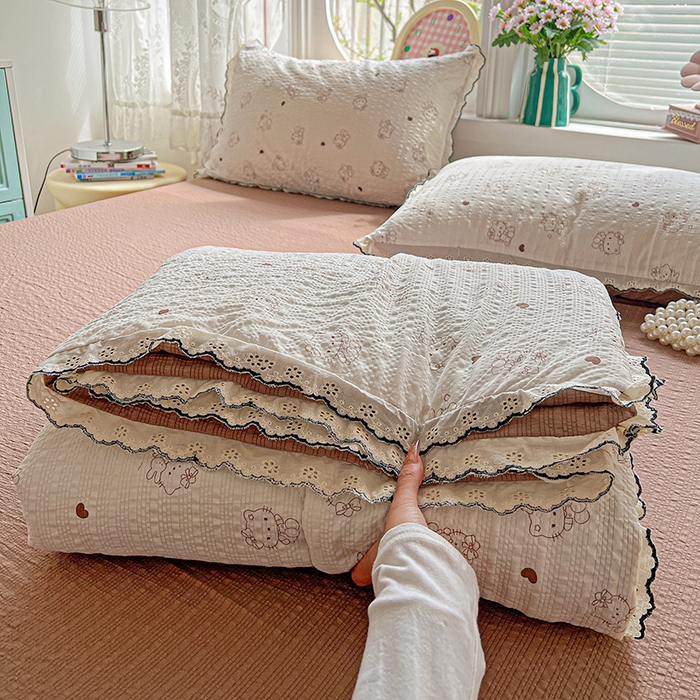 91家纺网 家纺一手货源 找家纺 仟网汇 2026新款法式花边泡芙纱夏被四件套 甜心KT