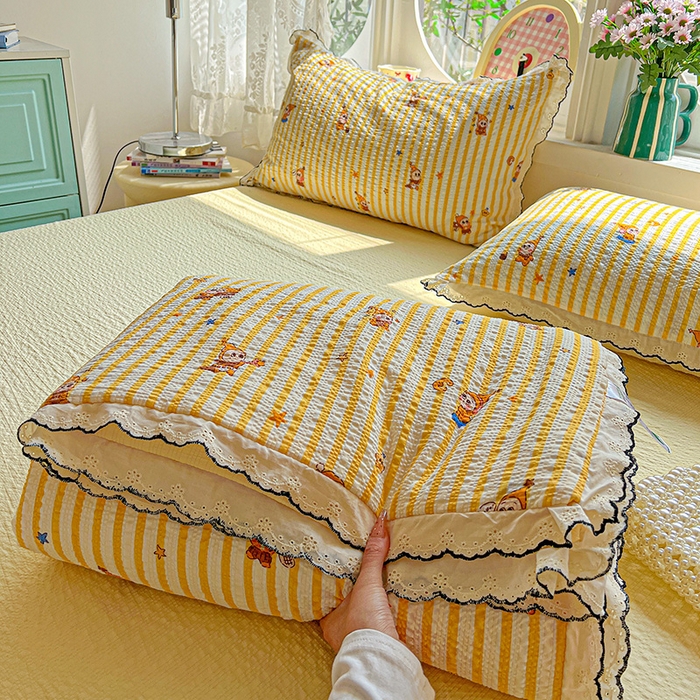 91家纺网 家纺一手货源 找家纺 仟网汇 2026新款法式花边泡芙纱夏被四件套 晚安星人