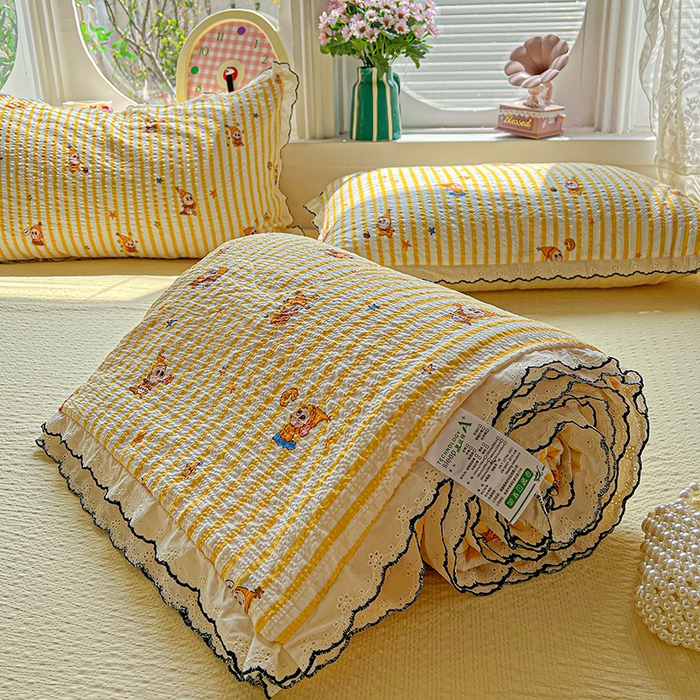 91家纺网 家纺一手货源 找家纺 仟网汇 2026新款法式花边泡芙纱夏被四件套 晚安星人