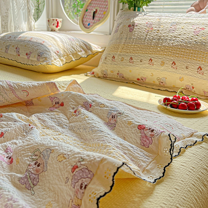 91家纺网 家纺一手货源 找家纺 仟网汇 2026新款法式花边泡芙纱夏被四件套 小矮人