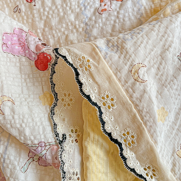 91家纺网 家纺一手货源 找家纺 仟网汇 2026新款法式花边泡芙纱夏被四件套 小矮人