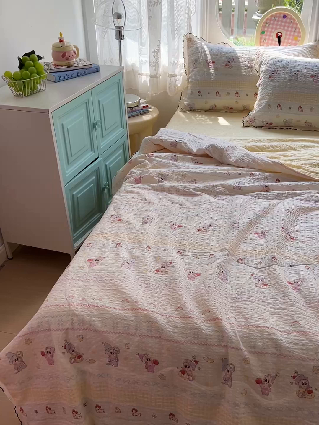 91家纺网 家纺一手货源 找家纺 仟网汇 2026新款法式花边泡芙纱夏被四件套 小矮人