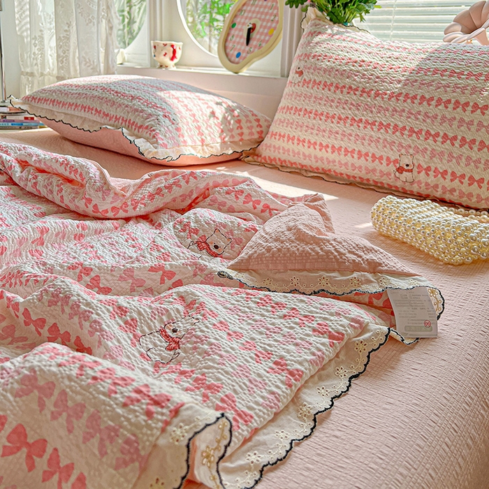 91家纺网 家纺一手货源 找家纺 仟网汇 2026新款法式花边泡芙纱夏被四件套 幸运汪
