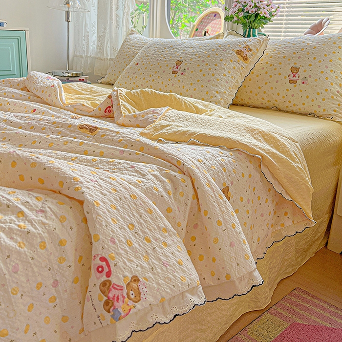 91家纺网 家纺一手货源 找家纺 仟网汇 2026新款法式花边泡芙纱夏被四件套 熊贝贝