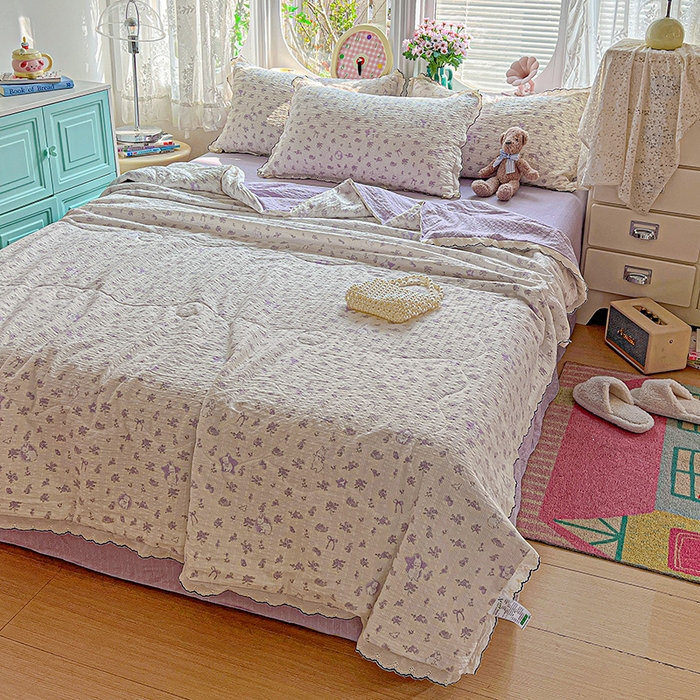 91家纺网 家纺一手货源 找家纺 仟网汇 2026新款法式花边泡芙纱夏被四件套 紫花兔兔