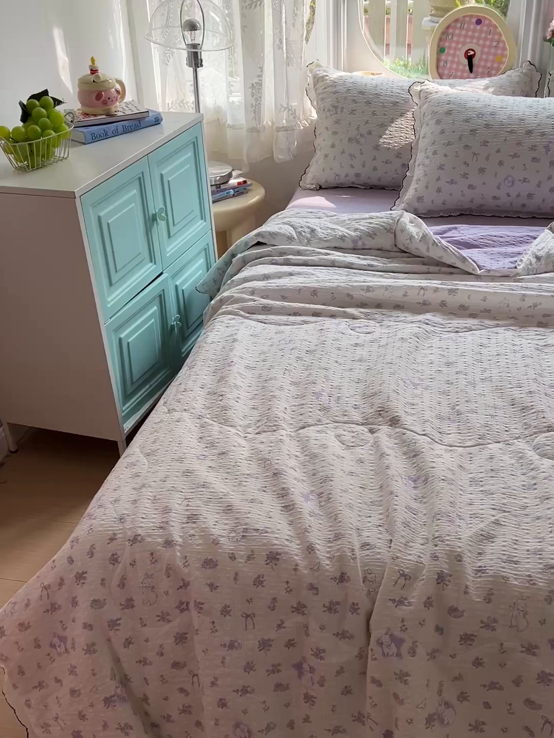 91家纺网 家纺一手货源 找家纺 仟网汇 2026新款法式花边泡芙纱夏被四件套 紫花兔兔