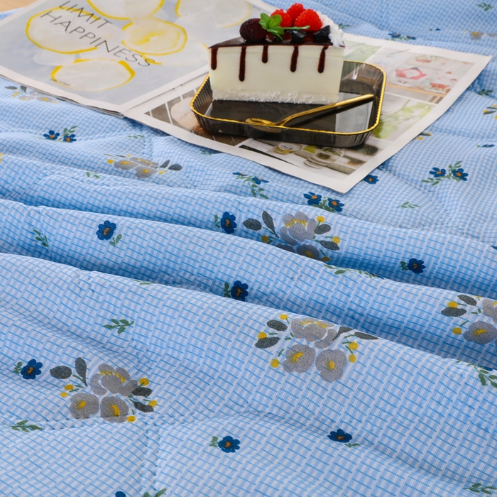 91家纺网 家纺一手货源 找家纺 太阳树家纺 2026新款钻石绒亲肤夏凉被夏被空调被 花涧艺-蓝