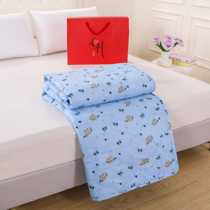 91家纺网 家纺一手货源 找家纺 太阳树家纺 2026新款钻石绒亲肤夏凉被夏被空调被 花涧艺-蓝