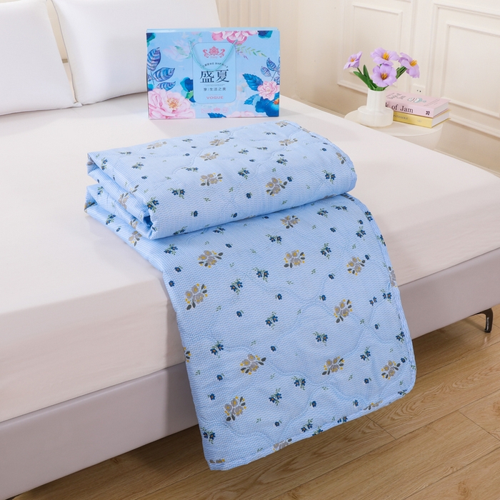 91家纺网 家纺一手货源 找家纺 太阳树家纺 2026新款钻石绒亲肤夏凉被夏被空调被 花涧艺-蓝