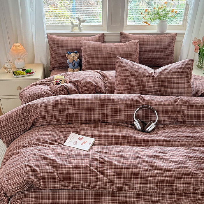 91家纺网 家纺一手货源 找家纺 鑫田家纺 2026新款全棉水洗棉四件套纯棉格子学生宿舍床单三件套床笠套件 沉香-红棕