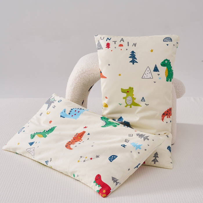 91家纺网 家纺一手货源 找家纺 暖阳 2026新款儿童全棉加长款棉花枕 儿童加长枕-好多恐龙