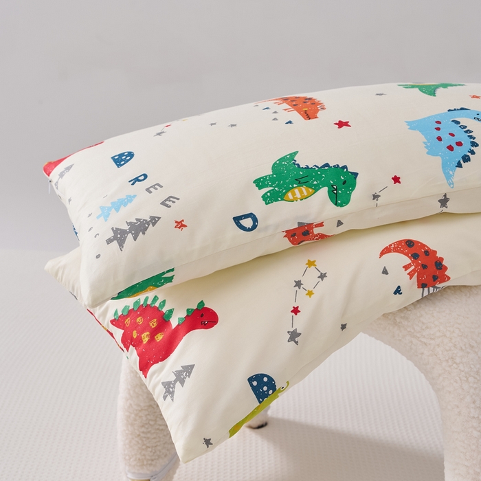 91家纺网 家纺一手货源 找家纺 暖阳 2026新款儿童全棉加长款棉花枕 儿童加长枕-好多恐龙