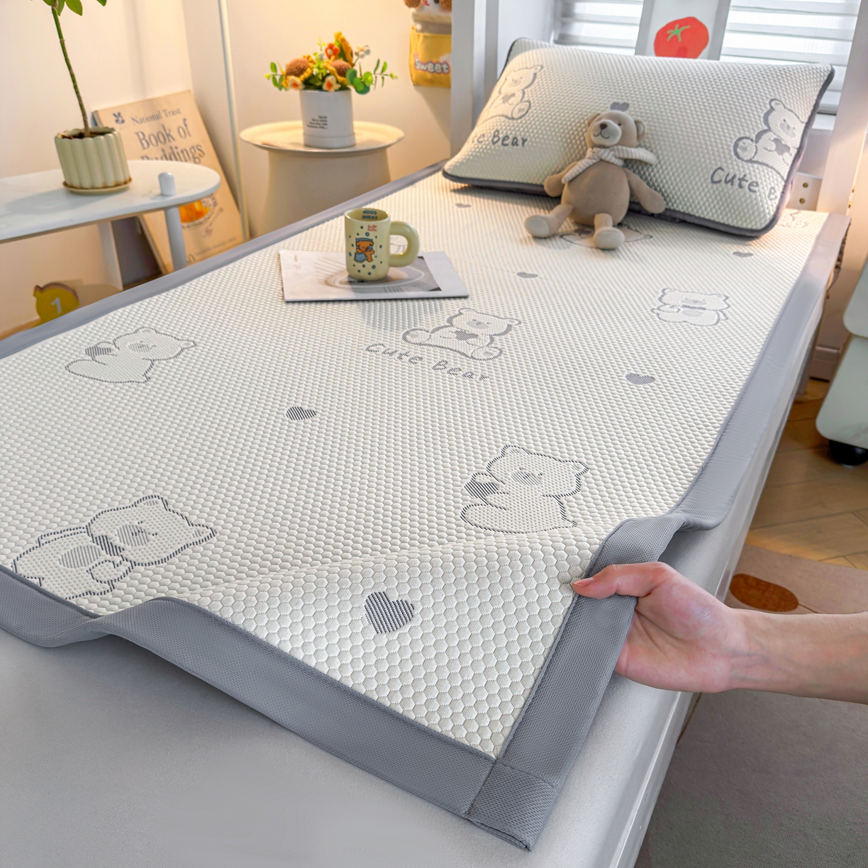 91家纺网 家纺一手货源 找家纺 （总）爱思凯家纺 2026新款A类凉感冰豆豆宿舍学生凉席