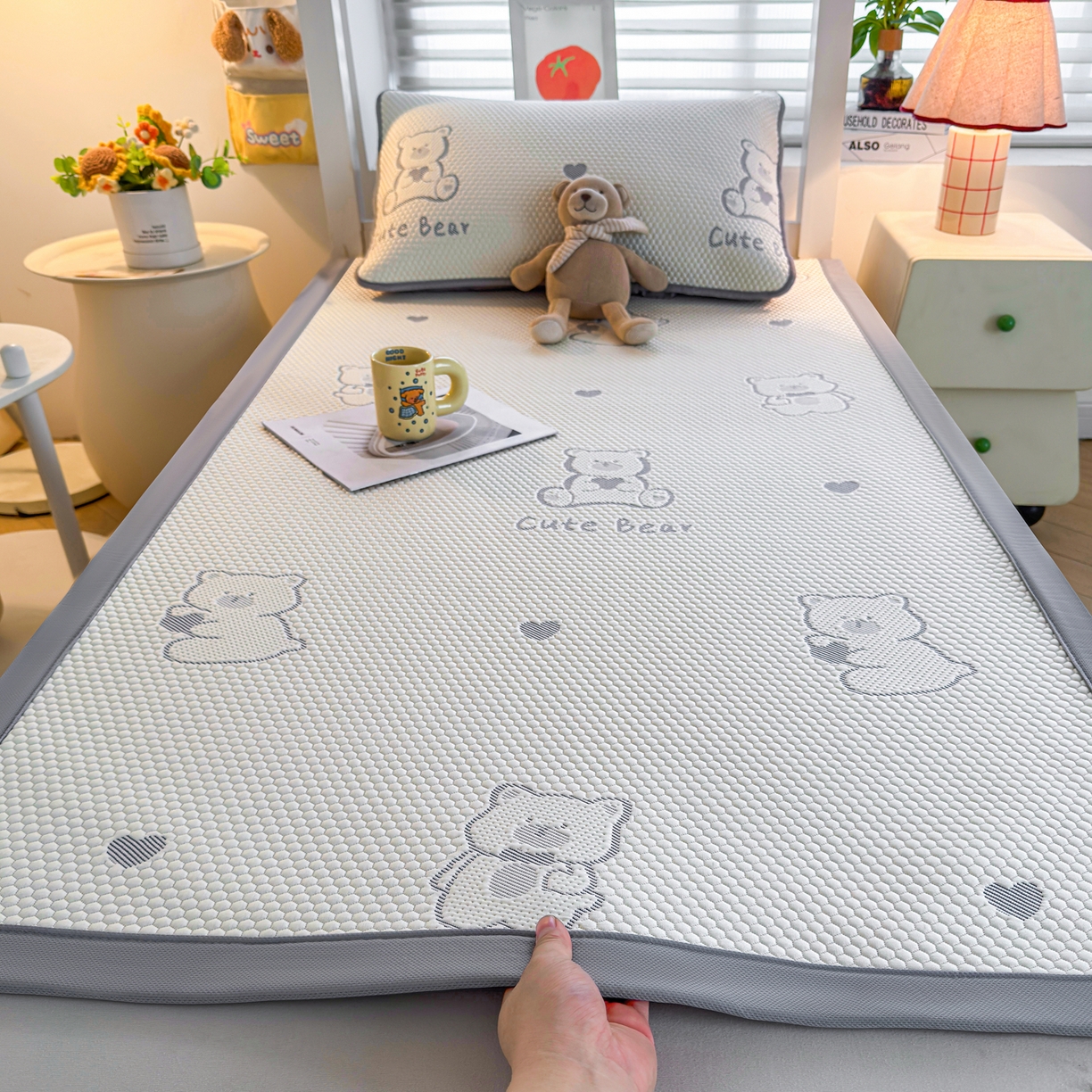 91家纺网 家纺一手货源 找家纺 （总）爱思凯家纺 2026新款A类凉感冰豆豆宿舍学生凉席