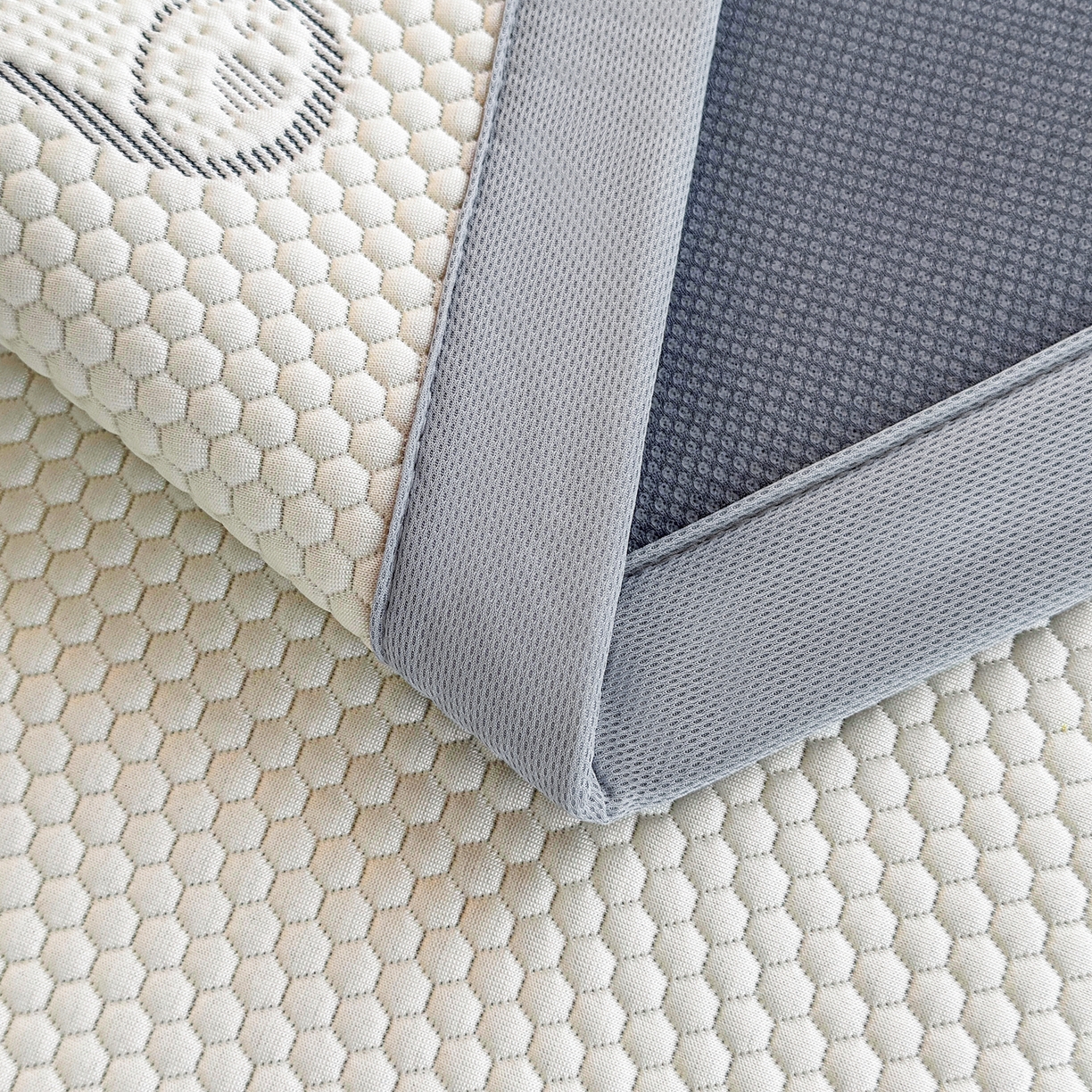 91家纺网 家纺一手货源 找家纺 （总）爱思凯家纺 2026新款A类凉感冰豆豆宿舍学生凉席