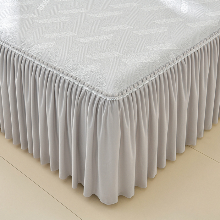 91家纺网 家纺一手货源 找家纺 绘萱家居 2026新款PE提花冰凉豆豆床裙款凉席席子凉席 帝塞纳-灰