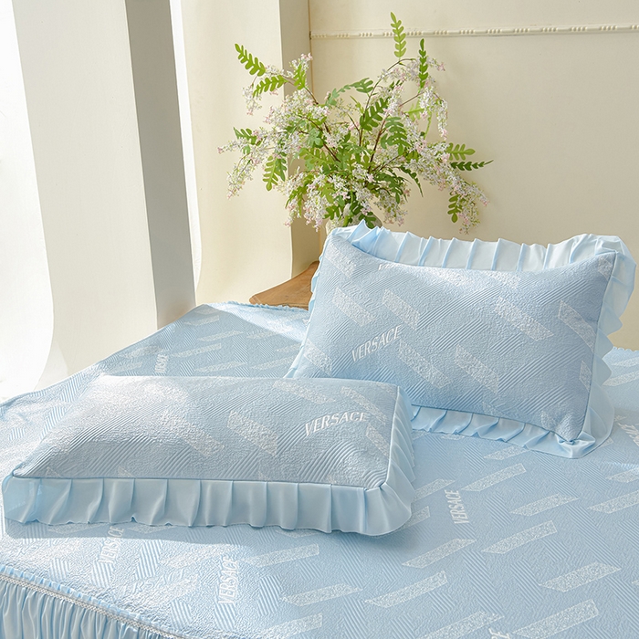 91家纺网 家纺一手货源 找家纺 绘萱家居 2026新款PE提花冰凉豆豆床裙款凉席席子凉席 帝塞纳-蓝