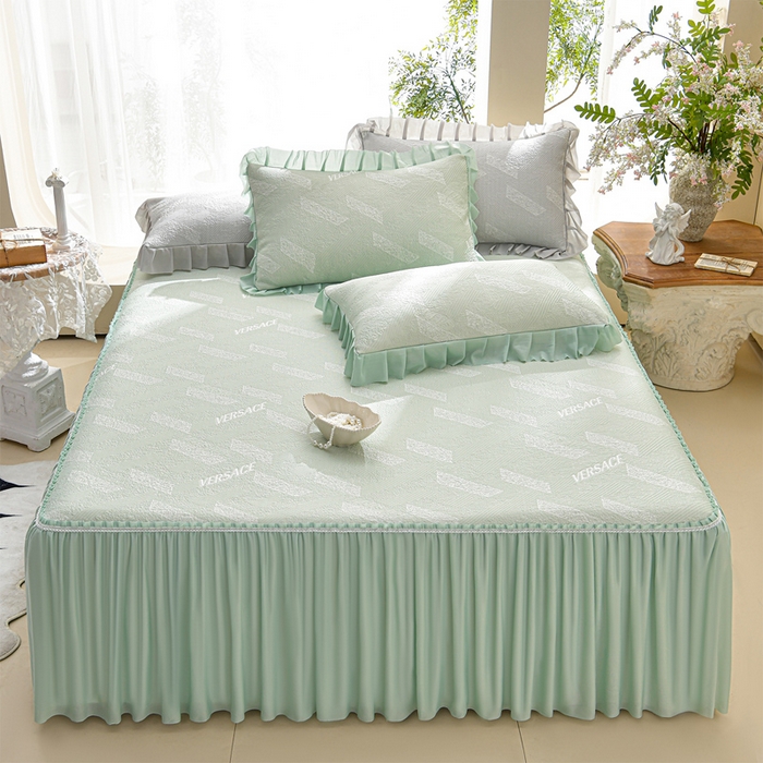 91家纺网 家纺一手货源 找家纺 绘萱家居 2026新款PE提花冰凉豆豆床裙款凉席席子凉席 帝塞纳-绿