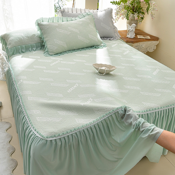 91家纺网 家纺一手货源 找家纺 绘萱家居 2026新款PE提花冰凉豆豆床裙款凉席席子凉席 帝塞纳-绿