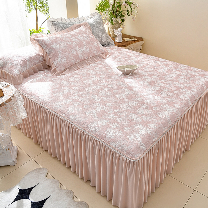91家纺网 家纺一手货源 找家纺 绘萱家居 2026新款PE提花冰凉豆豆床裙款凉席席子凉席 浅雾玫瑰-粉
